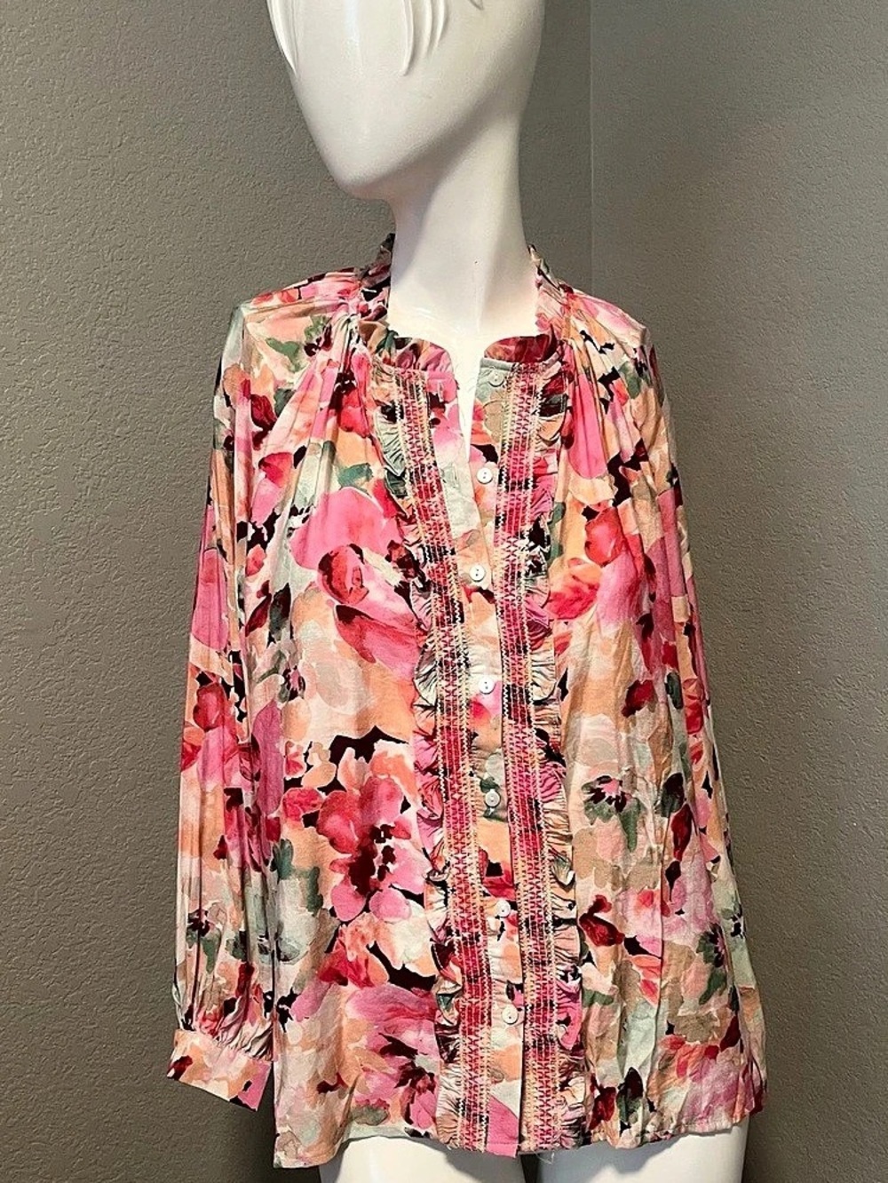 NWT Women’s Easy Clothes SAHOMA Floral Colorful Button Front Blouse M/L